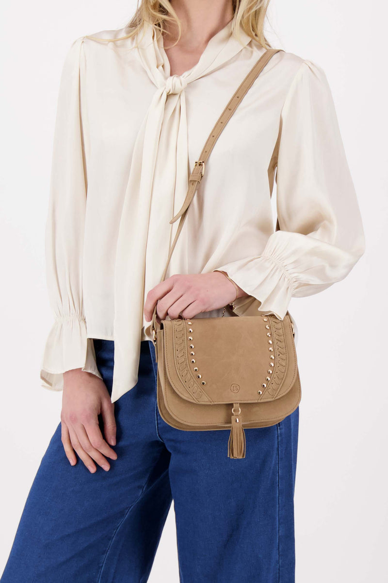 Tasche mit Quasten und Nieten | beige