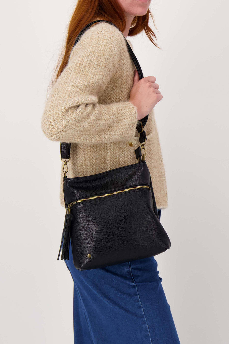 einfache Tasche mit Quaste und Reißverschluss | schwarz