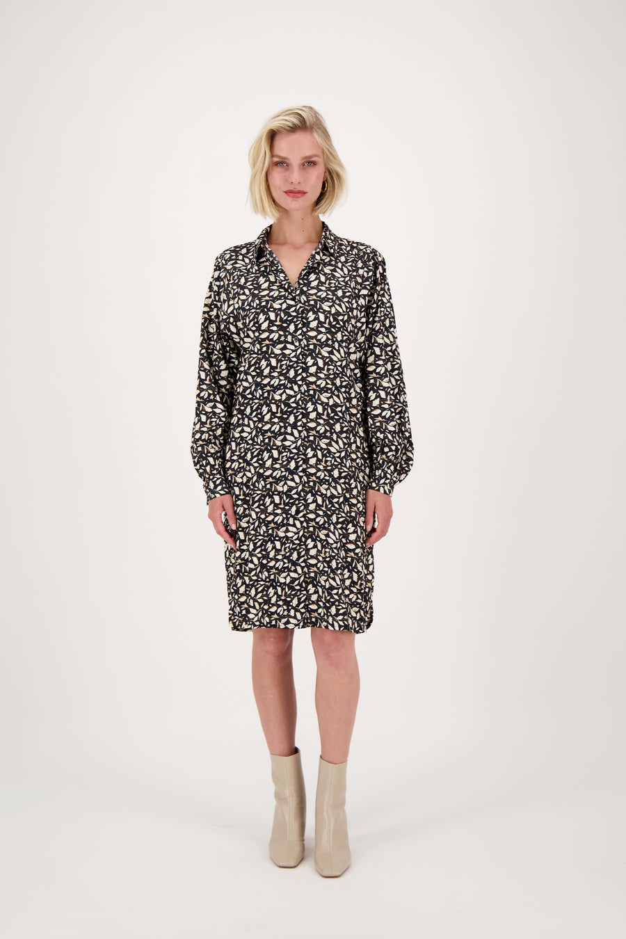 Kleid Blätter Druck | schwarz