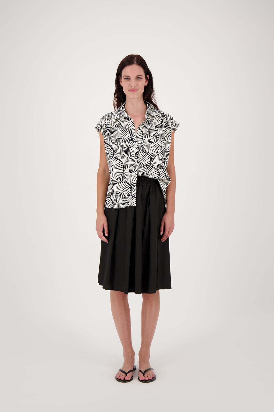 halblanger Rock weit | schwarz