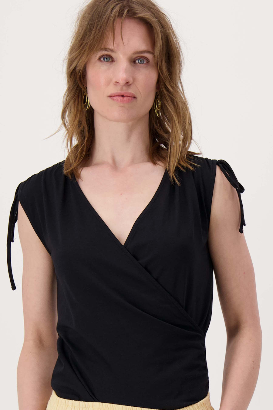 Überlappendes Oberteil | schwarz