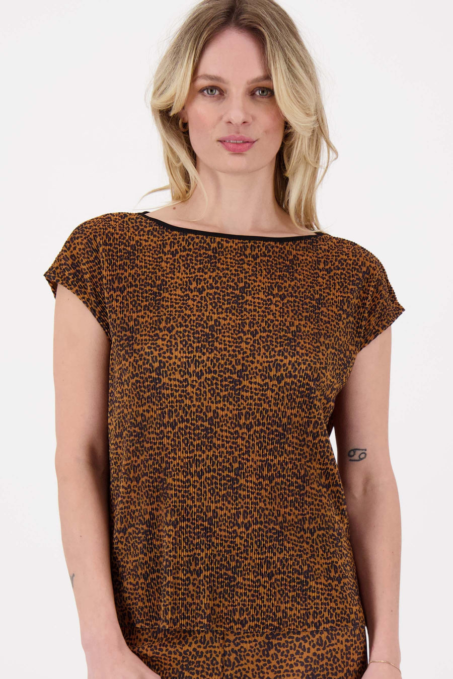Plissee-Top mit Panther-Print | camel