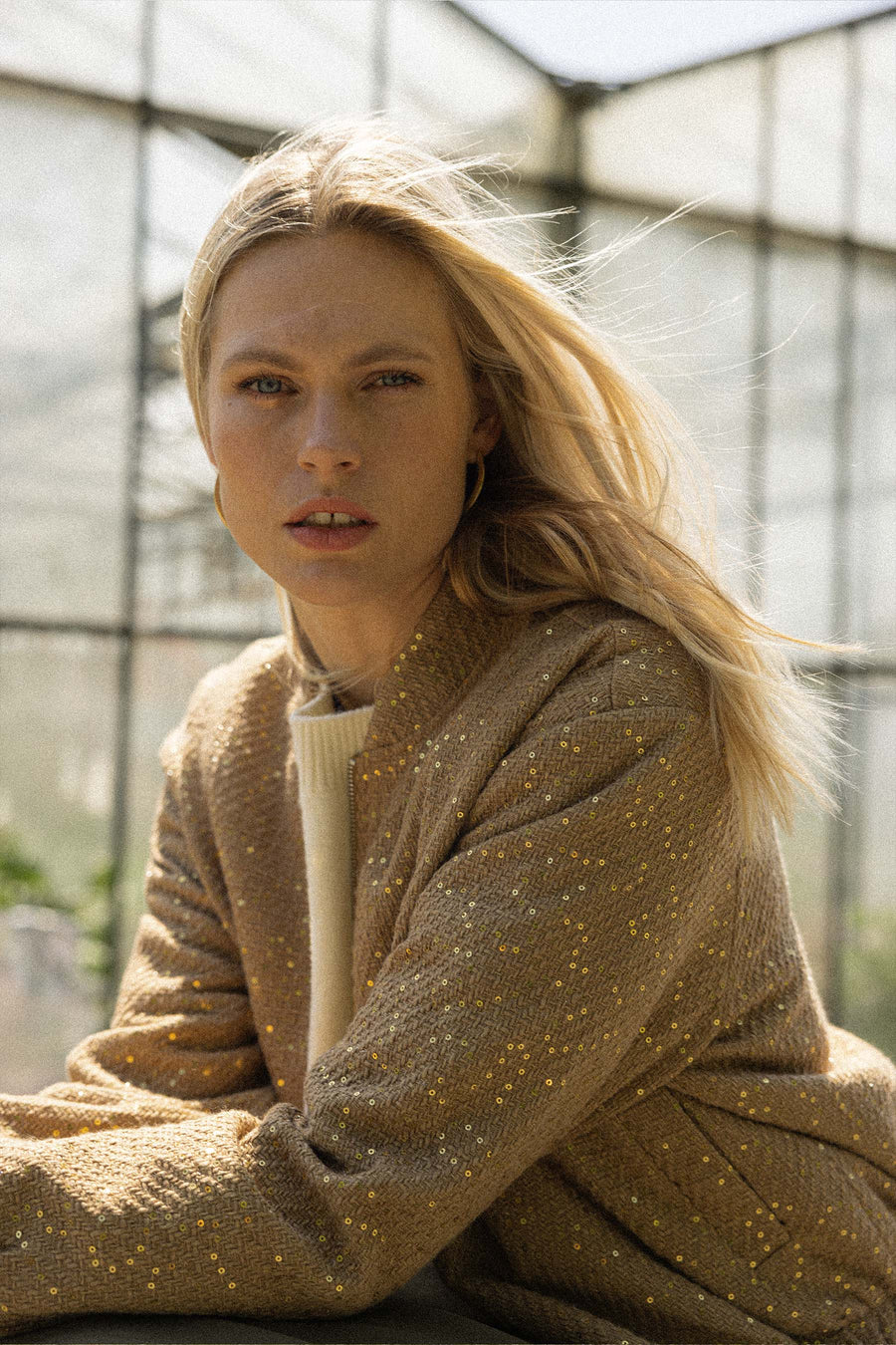 Bomberjacke mit Pailletten | beige