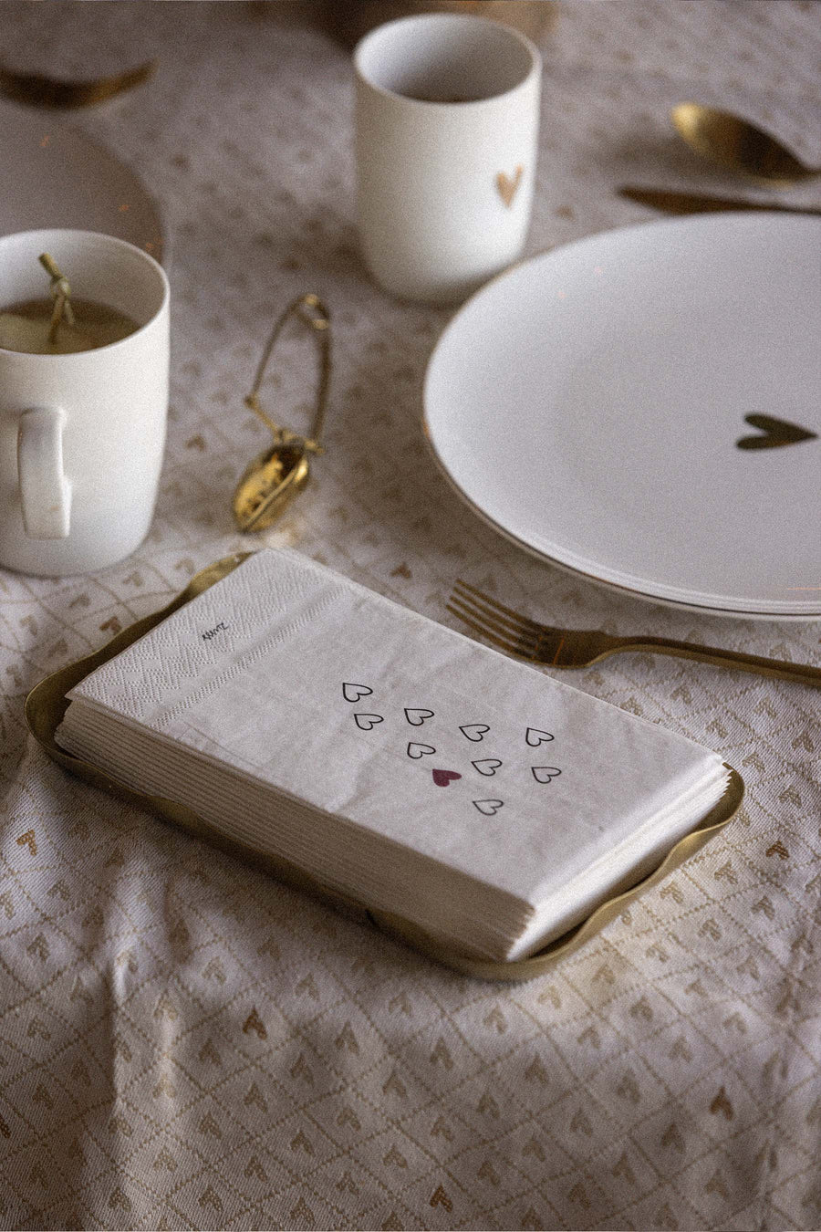 Servietten Rechteck Herzen weiß/schwarz/port | weiß/schwarz/port