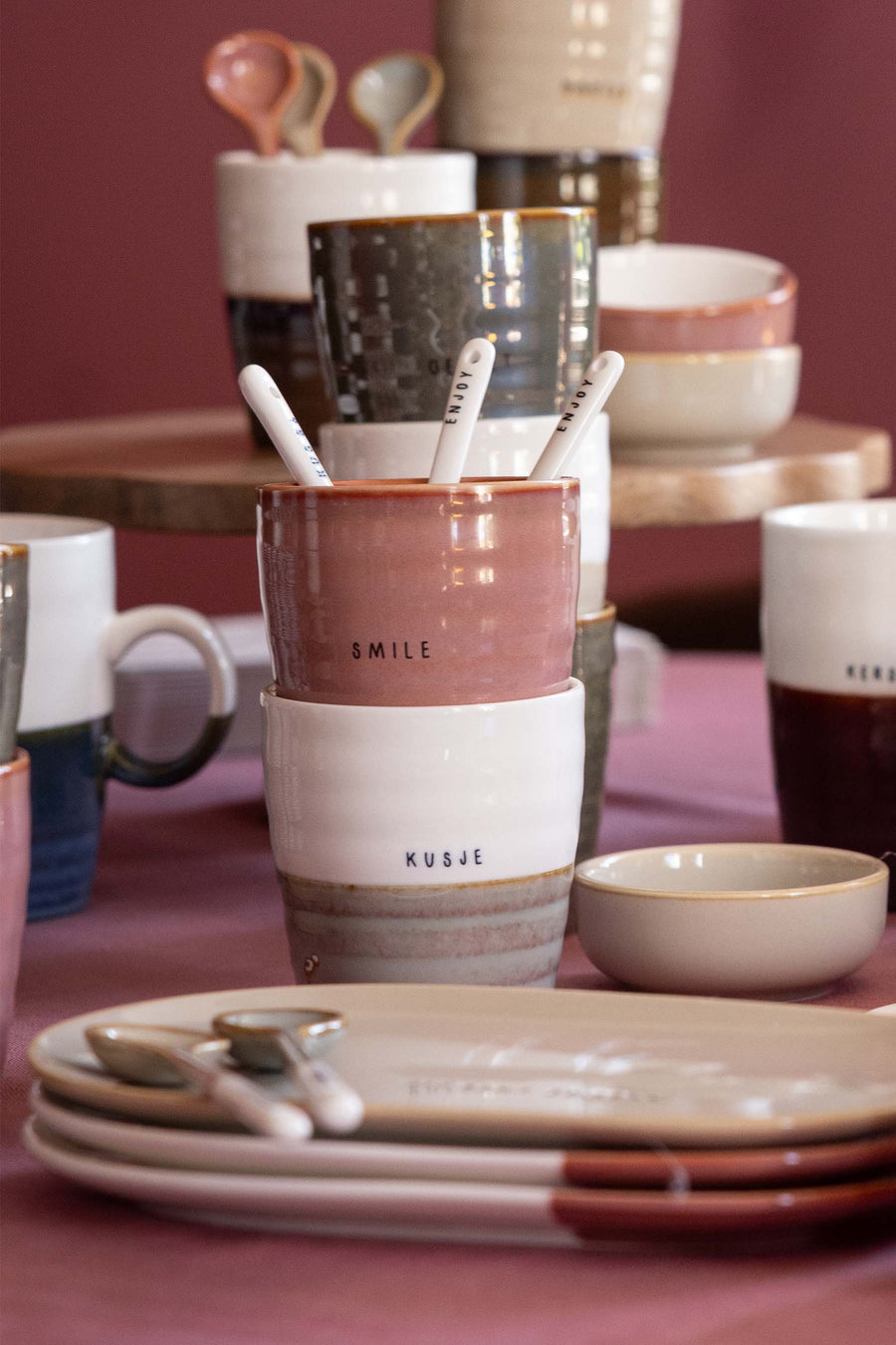 Kaffeebecher Kuss | grau blau / weiß